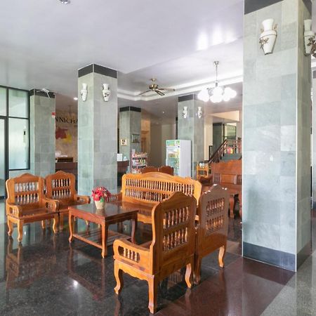Onnicha Hotel Ratsada Екстериор снимка