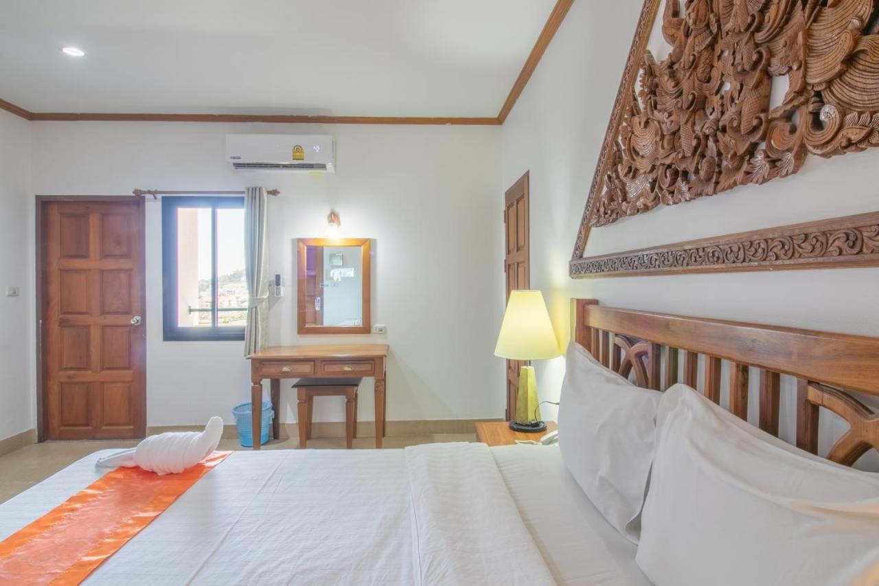 Onnicha Hotel Ratsada Екстериор снимка